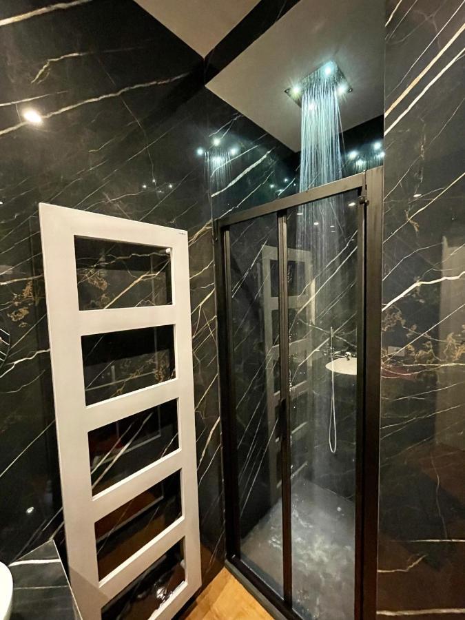 Savoia Luxury Apartment Milano Esterno foto